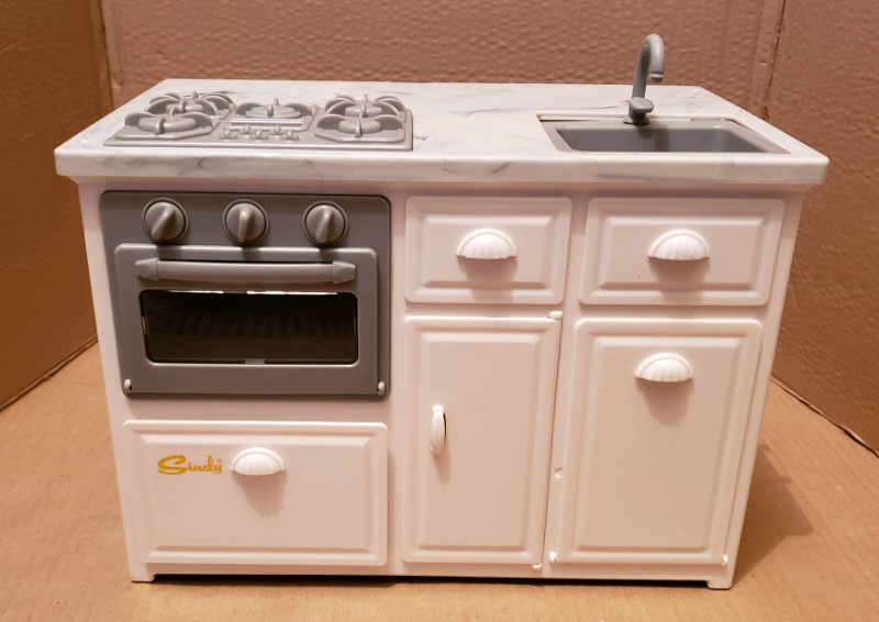 sindy doll kitchen